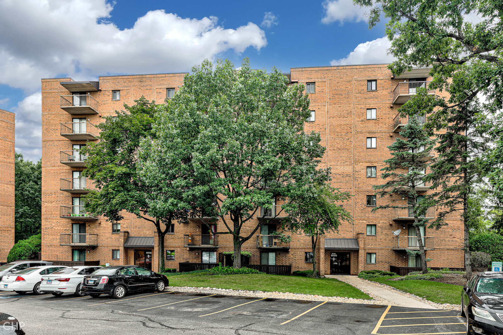 Property Photo: 6020 Lake Bluff Drive 701 IL 60477