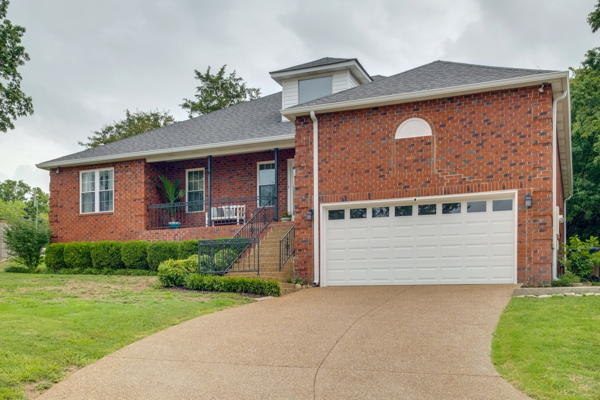 Property Photo: 217 Wesley Ct TN 37209