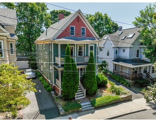 Property Photo:  25 Banks St 2  MA 02144 
