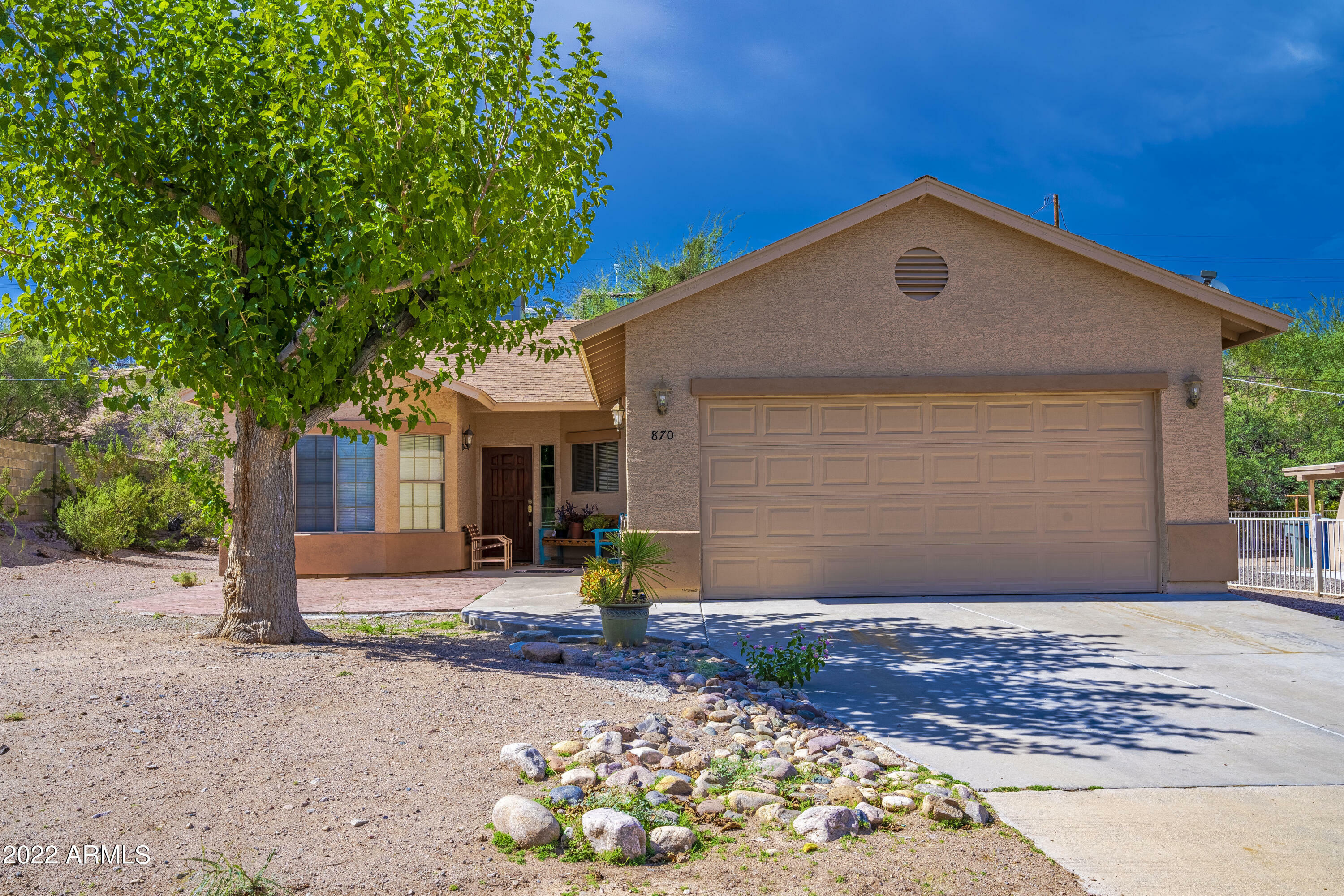 Property Photo:  870 America Street  AZ 85390 