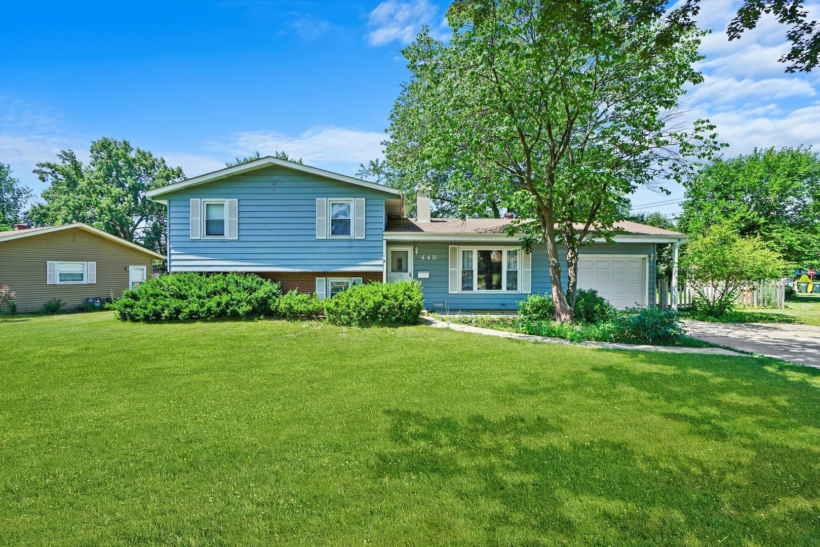 Property Photo:  448 Thunderbird Trail  IL 60188 