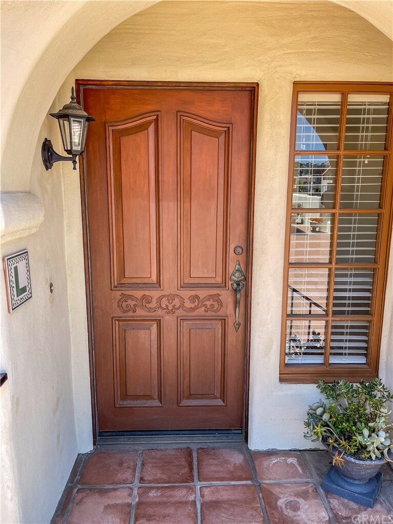 Property Photo:  255 Avenida Lobeiro L  CA 92672 