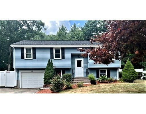 Property Photo:  31 Kensington Rd  MA 02766 