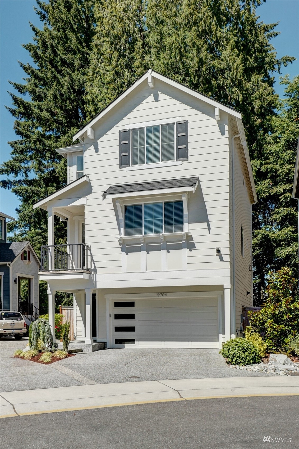 Property Photo:  19704 Meridian Place W 33  WA 98012 