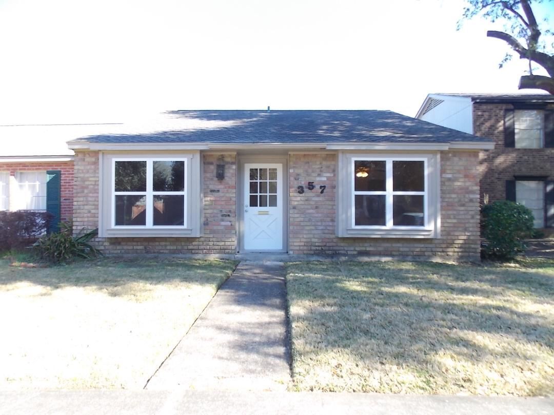 Property Photo:  357 Georgetown Street  TX 77707 