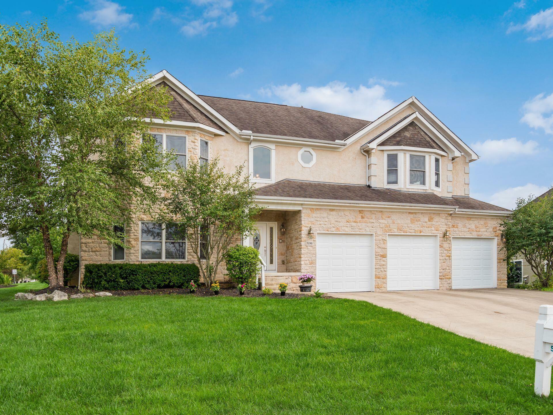 Property Photo: 5190 Royal County Down OH 43082