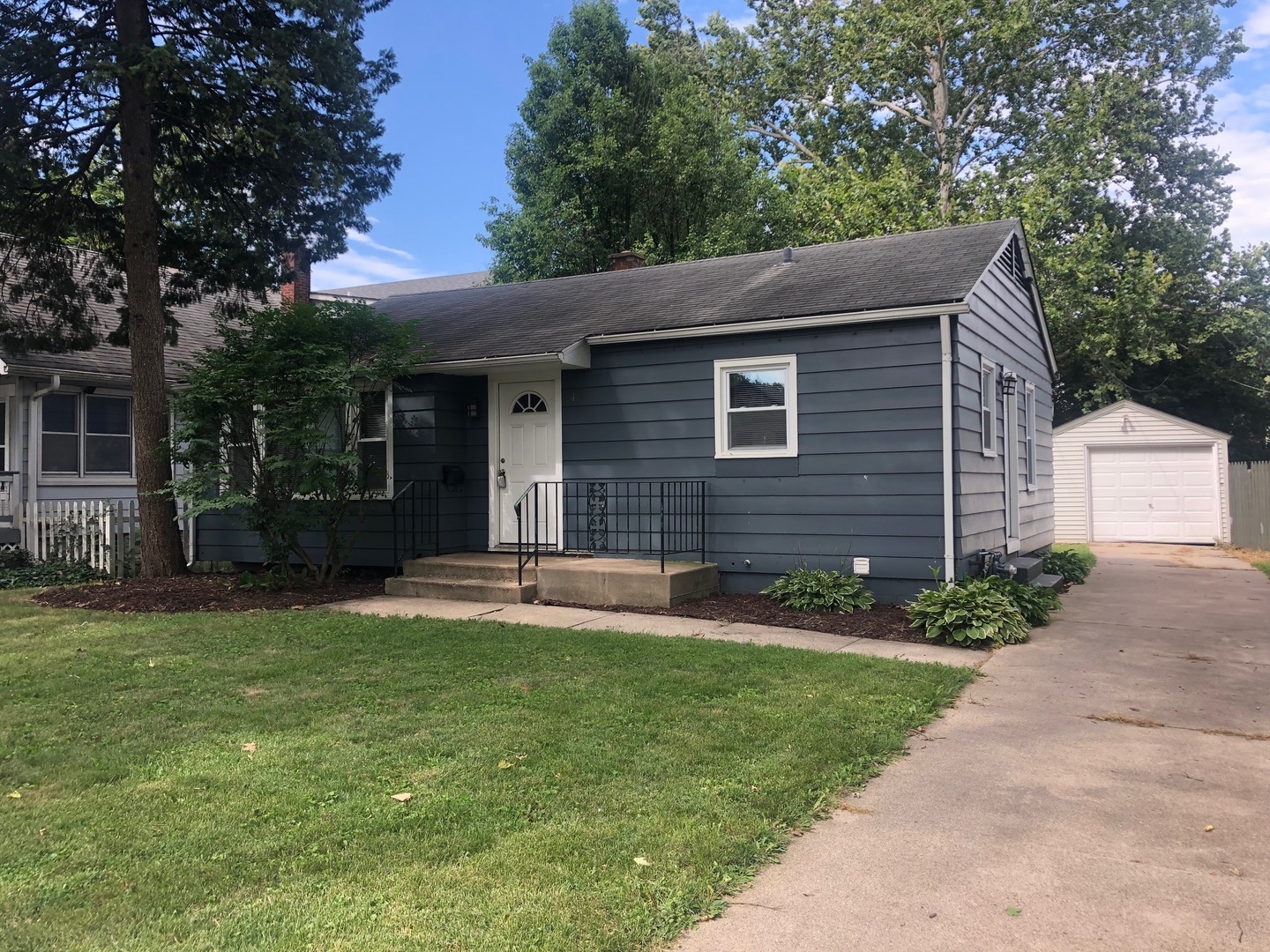 Property Photo: 241 S Fordham Avenue IL 60506