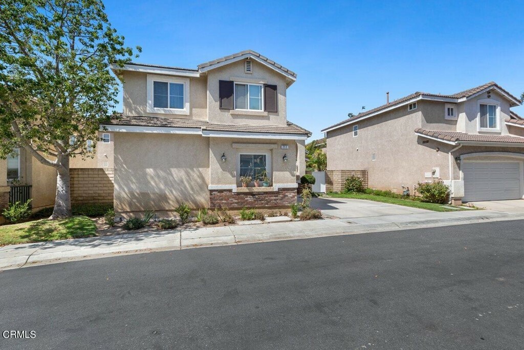 Property Photo:  711 Corte Valdez  CA 93030 