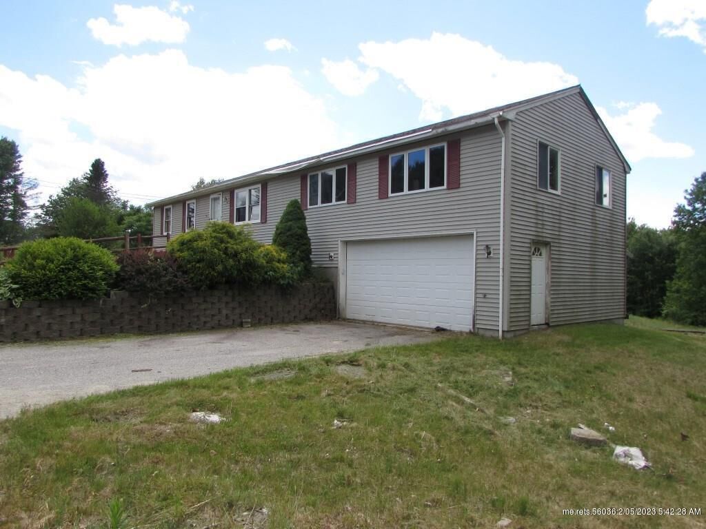 Property Photo:  643 Middle  ME 04280 