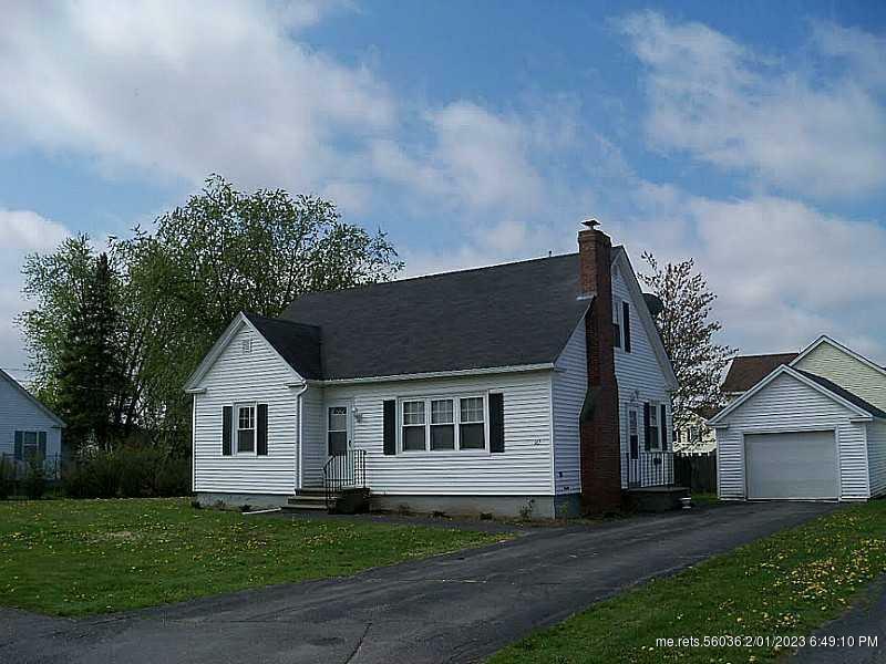 Property Photo:  165 Chamberlain Street  ME 04412 