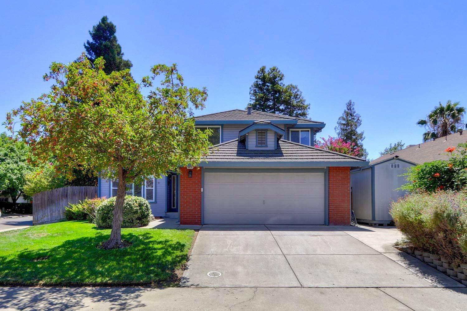Property Photo: 8474 Pastori Way CA 95828