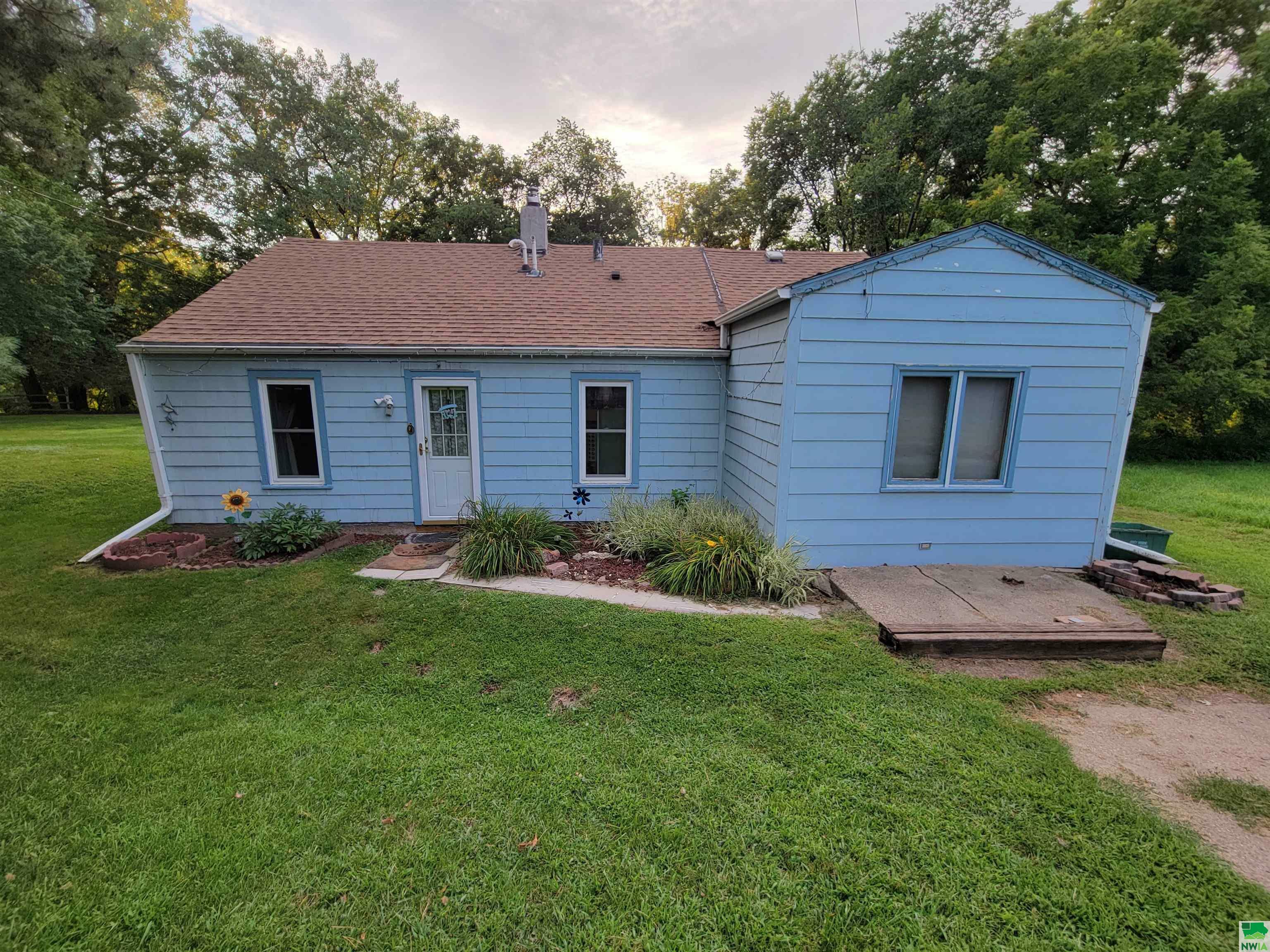 5123 Hamilton Blvd  Sioux City IA 51108 photo