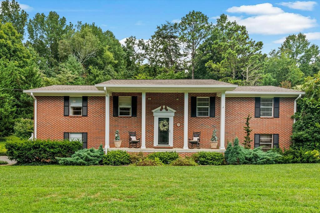 Property Photo:  1837 Timbercrest Drive  TN 37303 