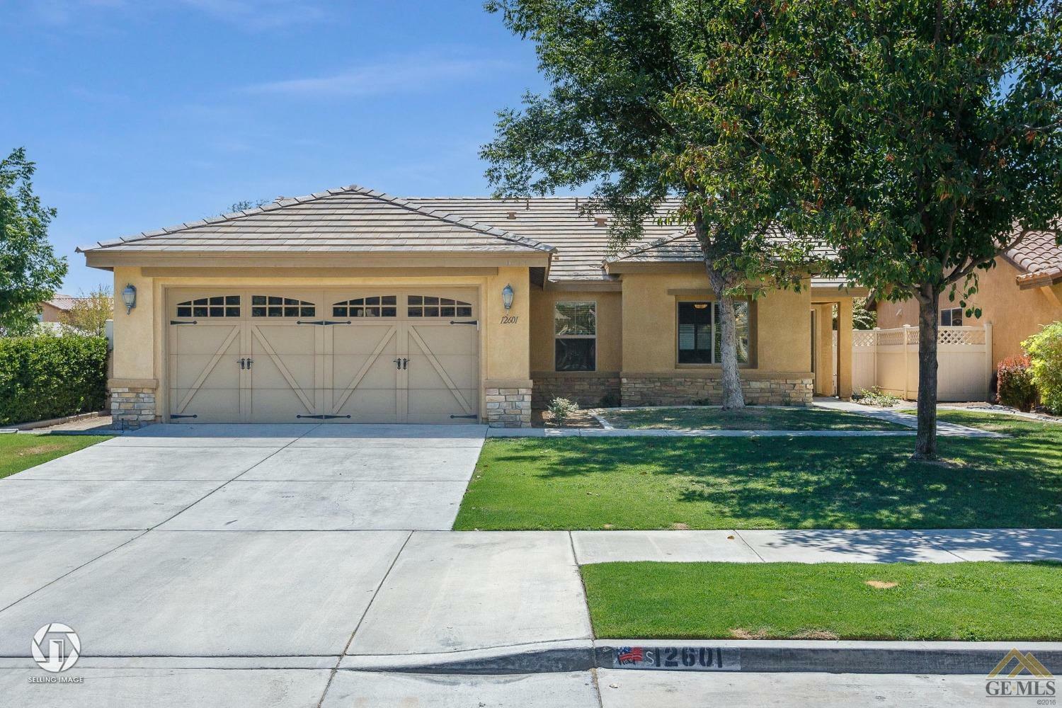 Property Photo:  12601 Fallstaff Lane  CA 93312 