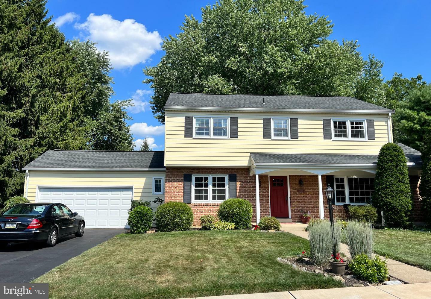 5209 Deerfield Avenue  Mechanicsburg PA 17050 photo