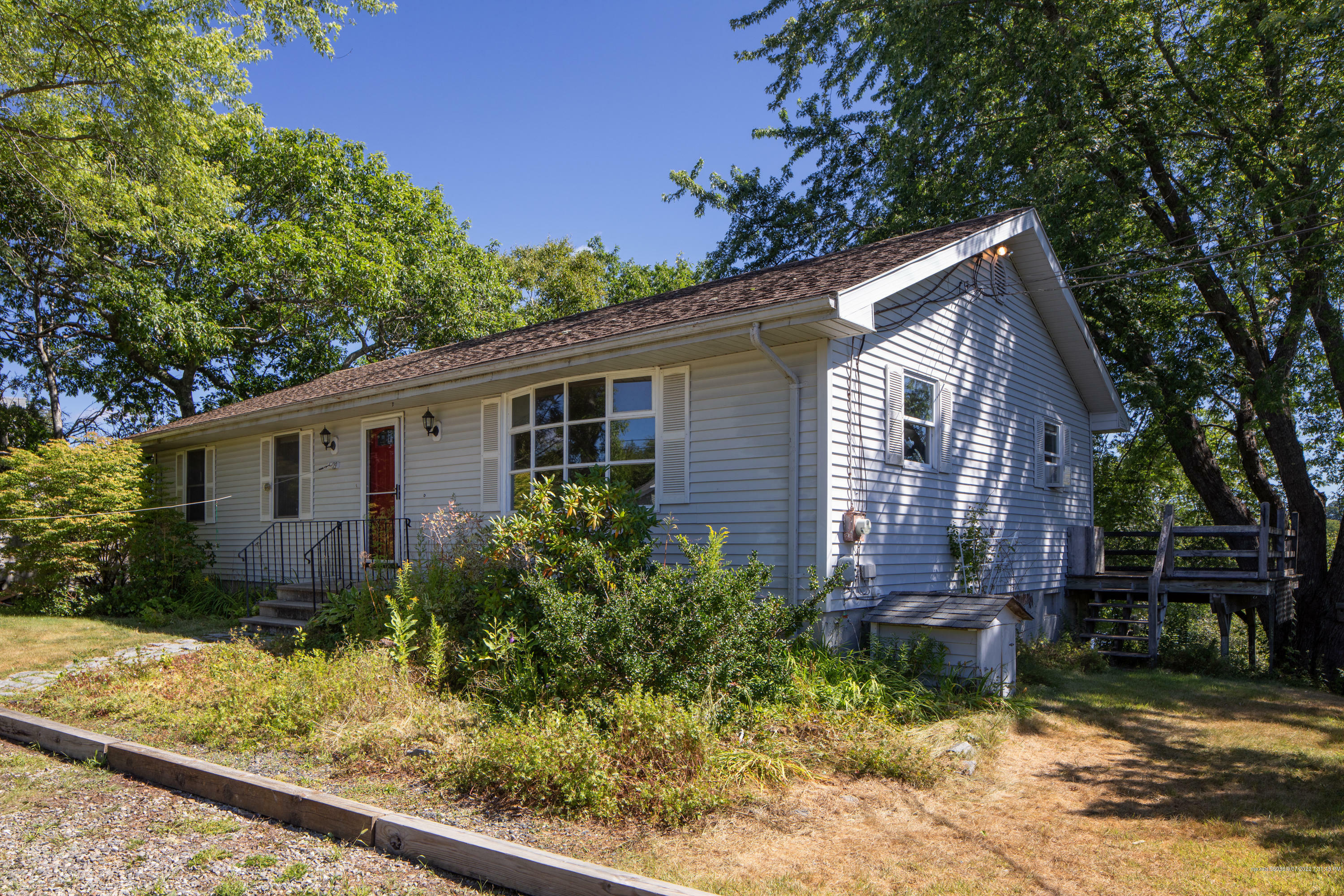 Property Photo:  29 Mill Pond Road  ME 04858 