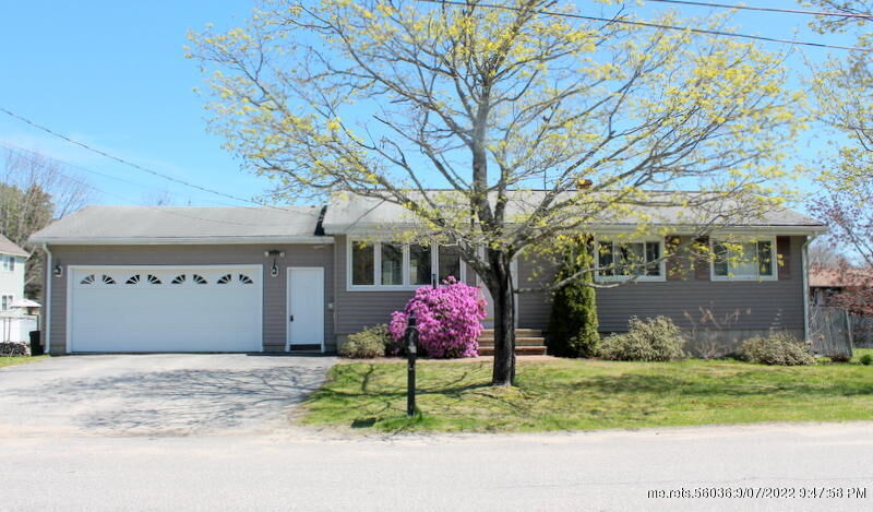 Property Photo:  11 Treemount Drive  ME 04240 
