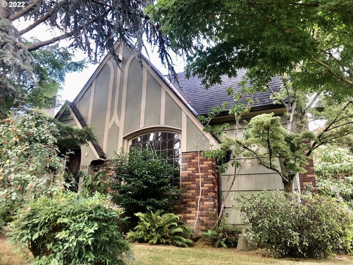 1814 SE 27th Ave  Portland OR 97214 photo