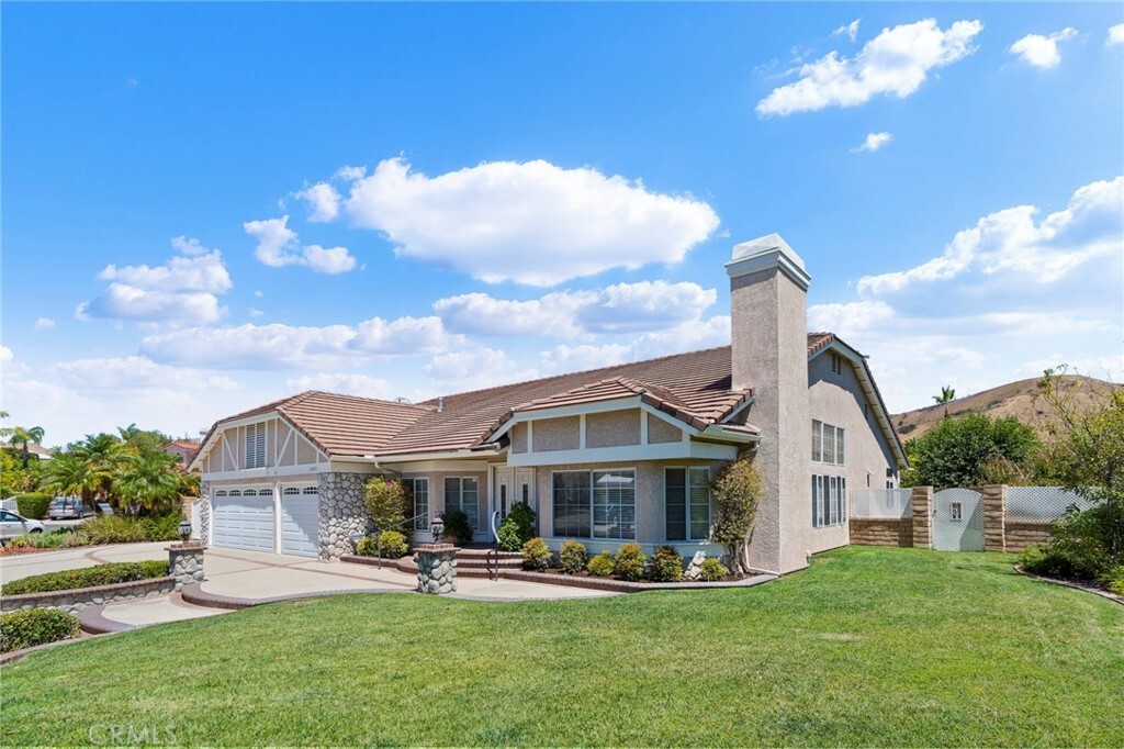 Property Photo: 24375 La Homa CA 92887