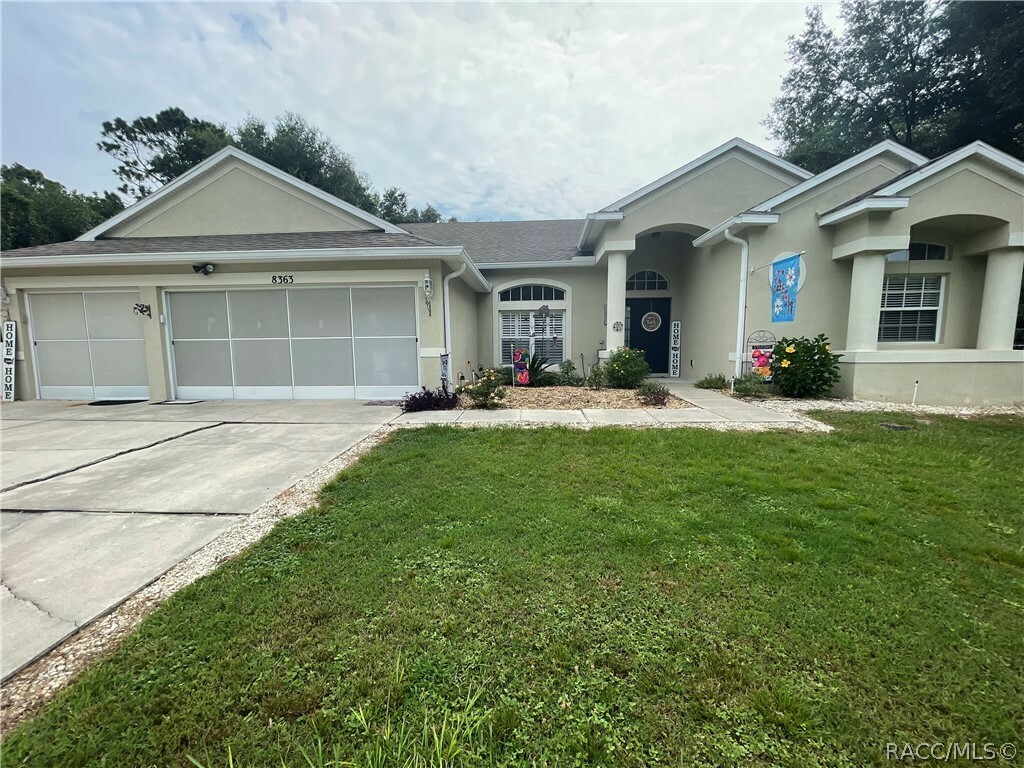 Property Photo:  8363 N Golfview Drive  FL 34434 