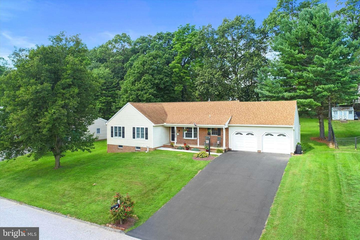 Property Photo: 17 N Shaffer Drive PA 17349
