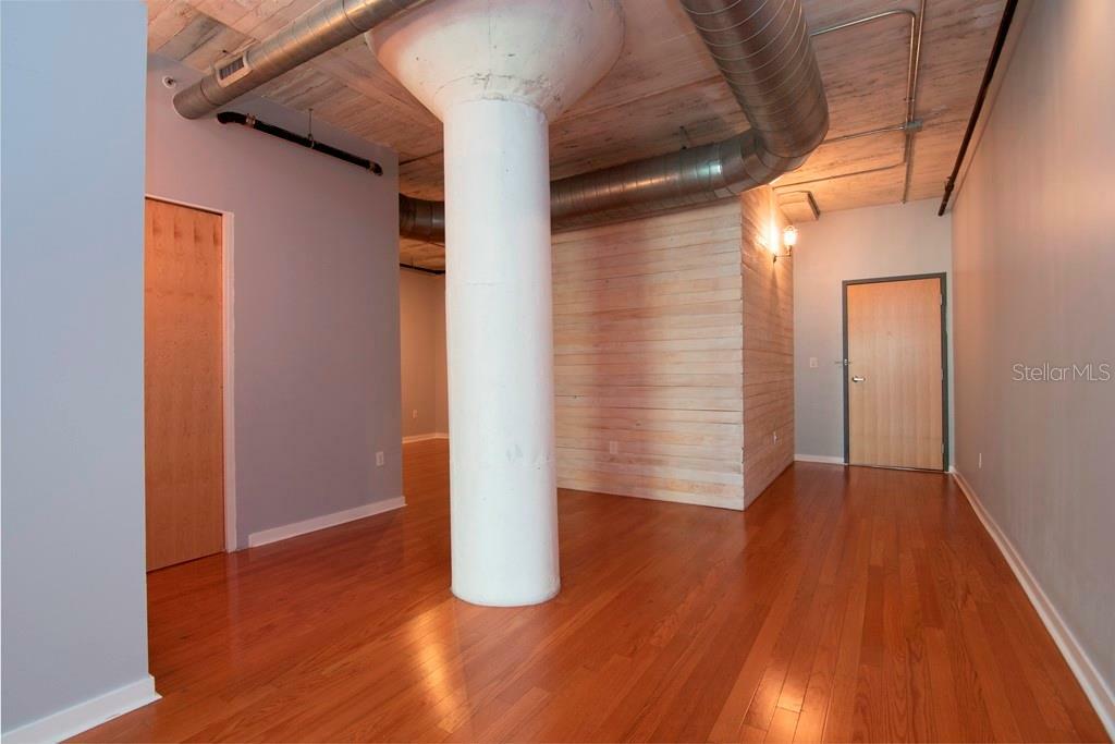 Property Photo:  101 N 12th Street 303  FL 33602 