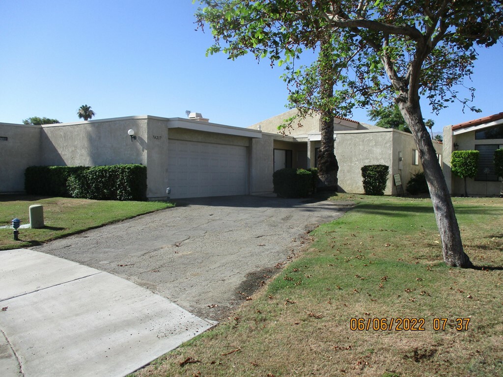 Property Photo:  74217 Santa Rosa Circle  CA 92260 