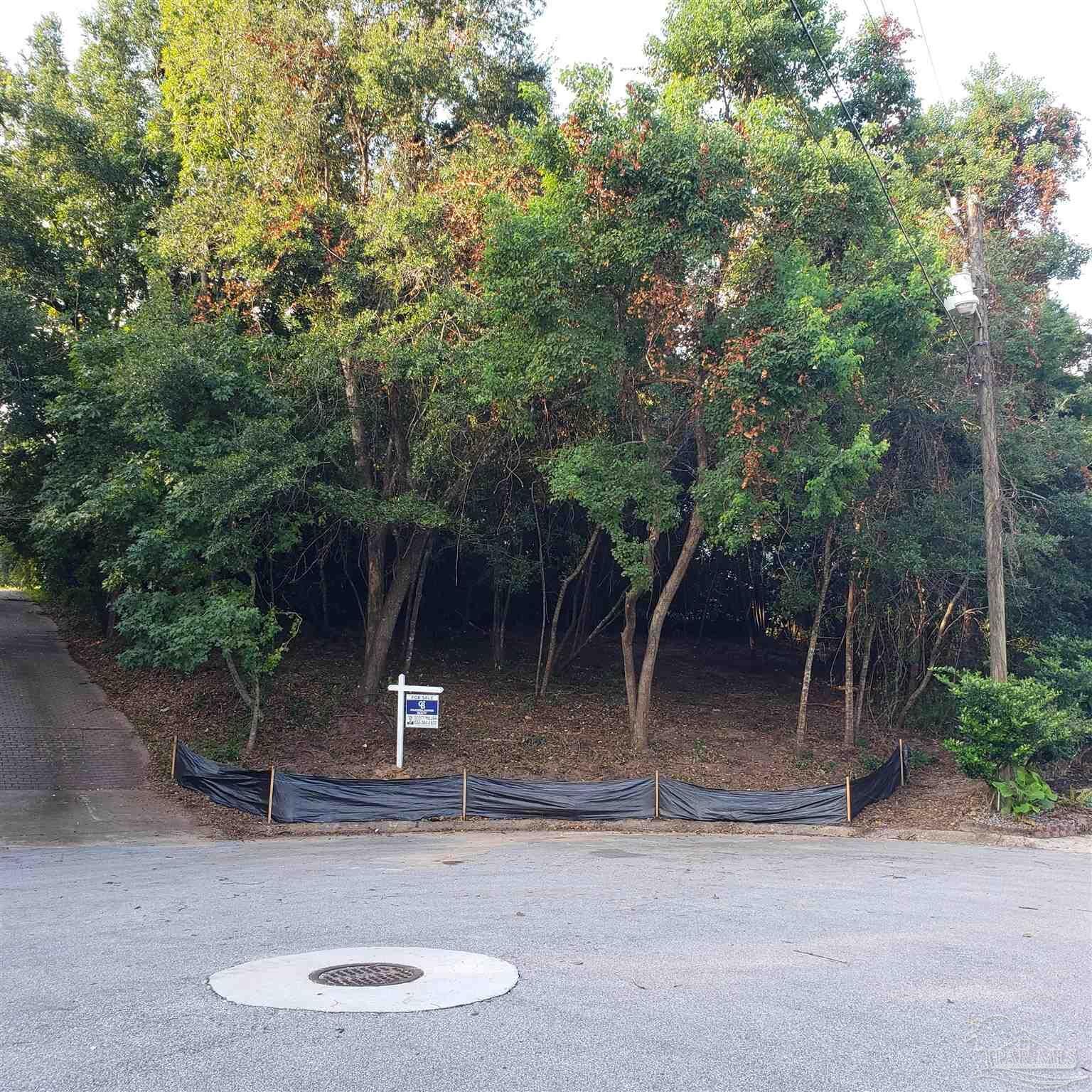 Property Photo:  0000 Scenic Ct  FL 32504 