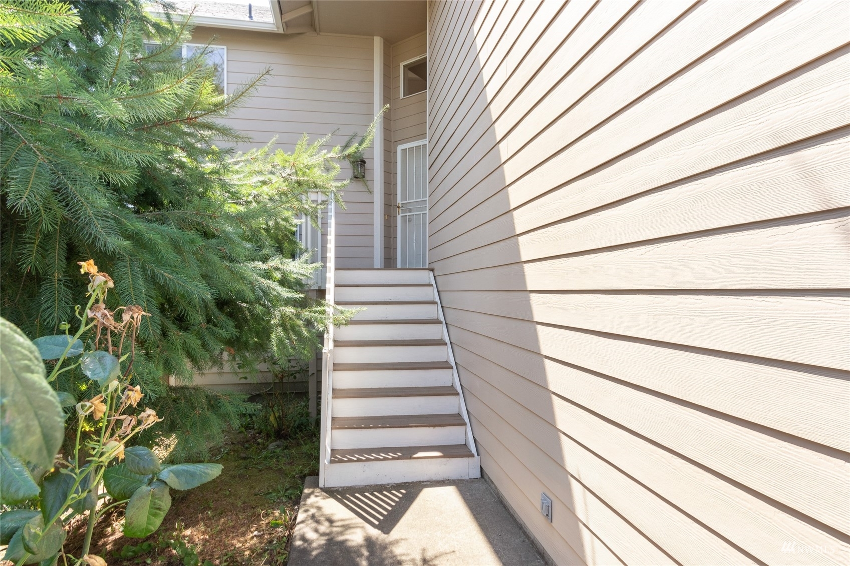 Property Photo:  1114 E 57th Street  WA 98404 