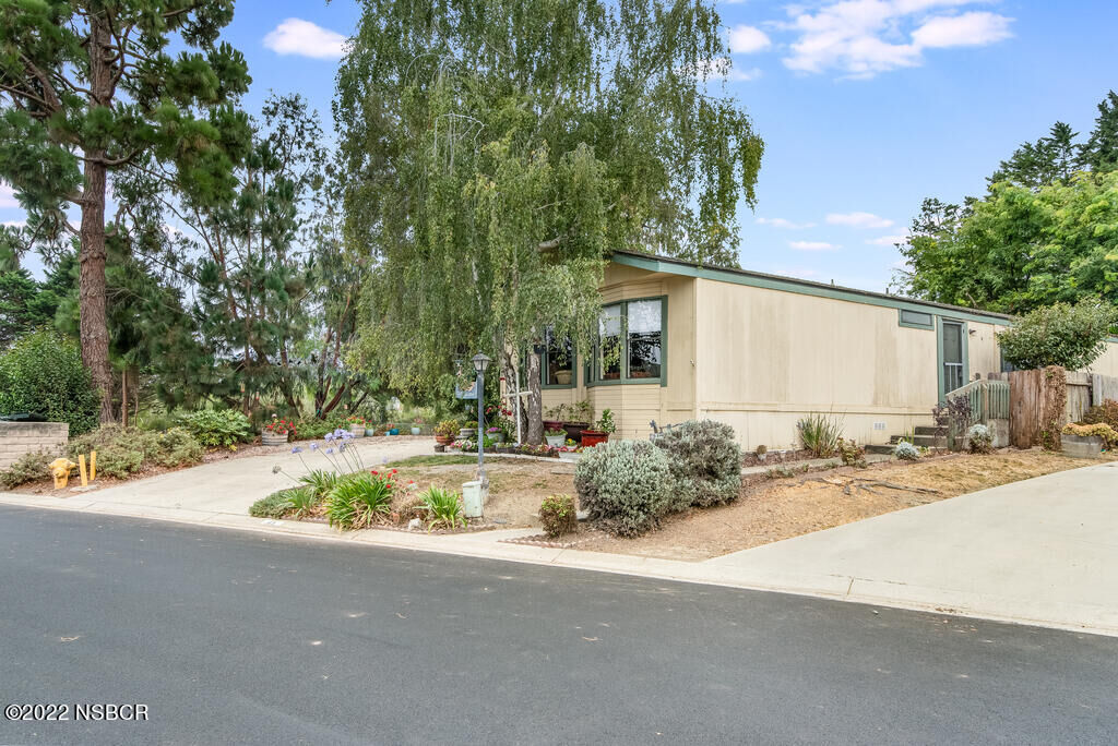 Property Photo: 1317 N V Street 41 CA 93436