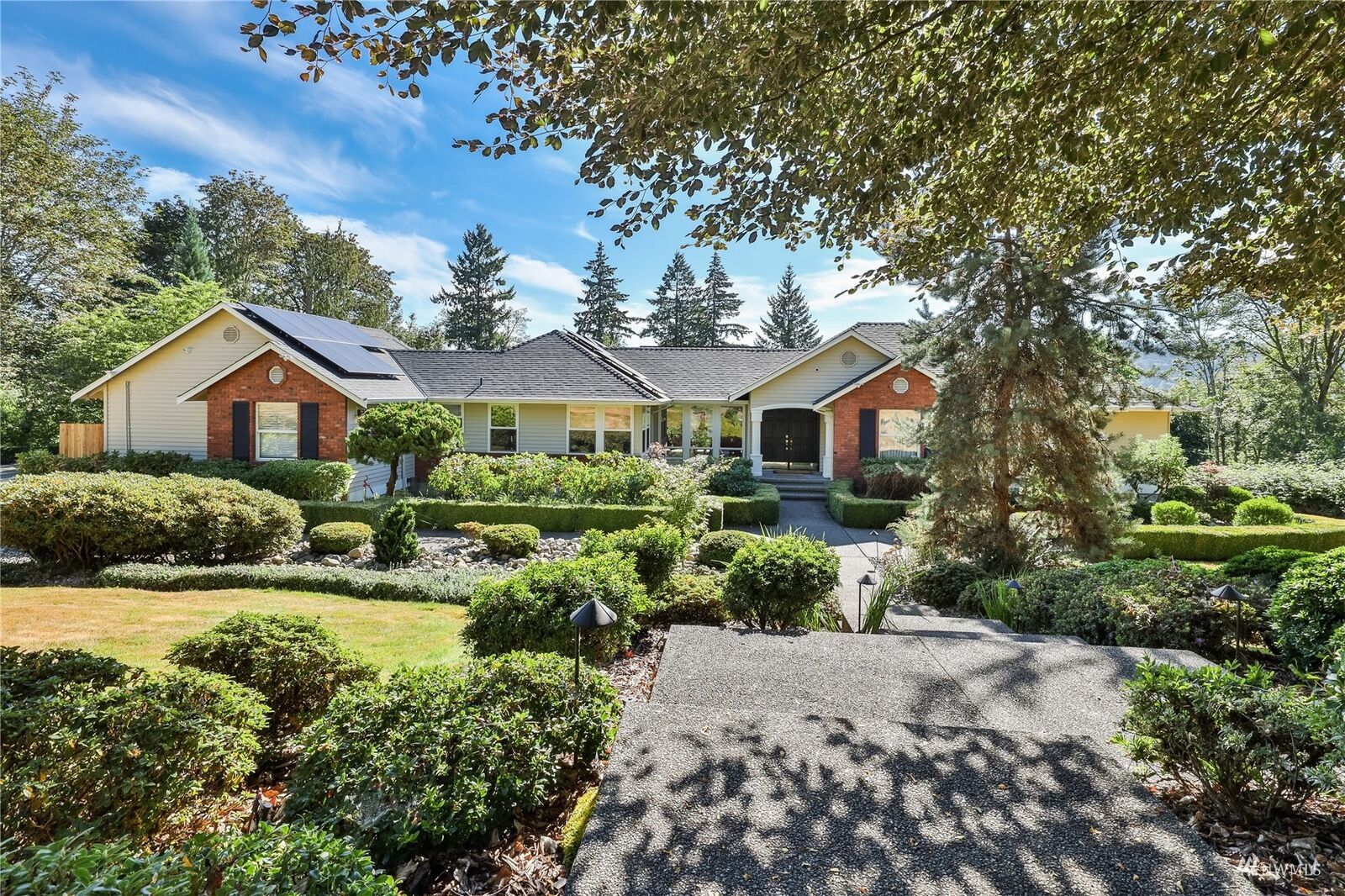 Property Photo:  13521 106th Drive SE  WA 98296 