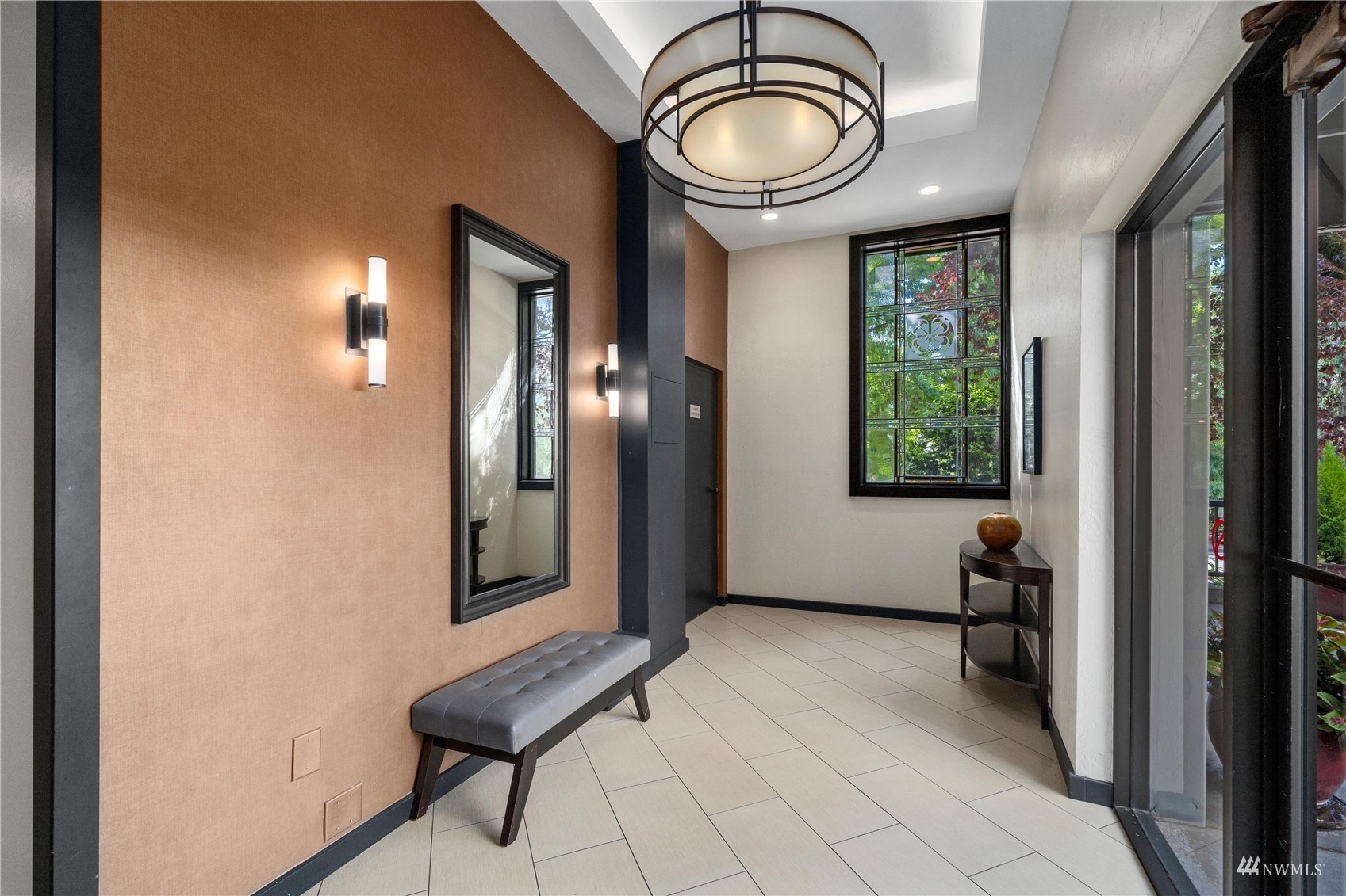 Property Photo: 410 W Roy Street E107 WA 98119