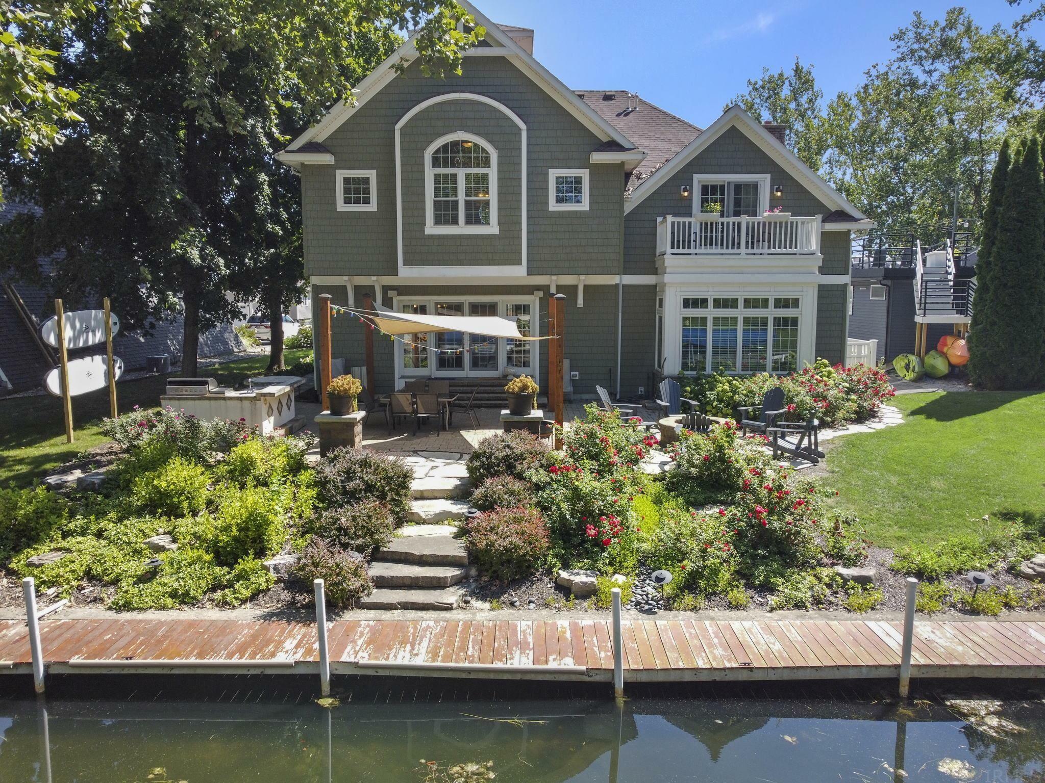 Property Photo: 10273 N South Channel Drive IN 46567