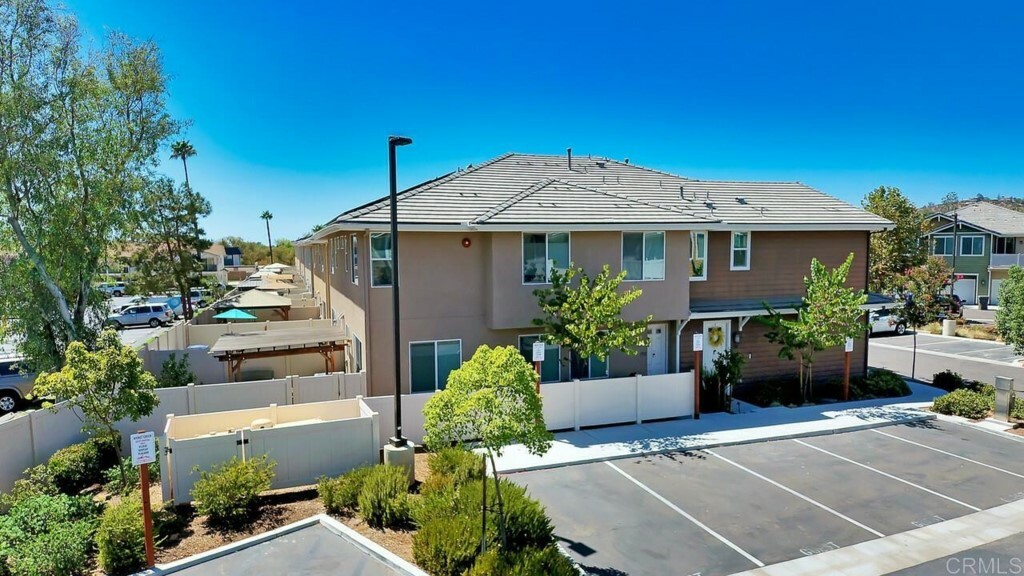 Property Photo:  1312 Shoshone Falls Drive  CA 92065 