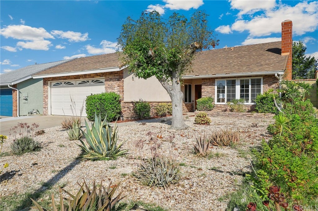 Property Photo:  1905 N Cloud Crest Circle  CA 92807 