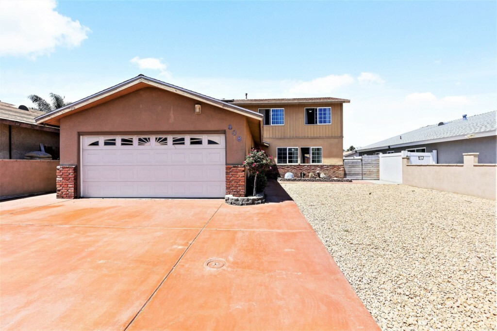 Property Photo:  808 Narwhal Street  CA 92154 