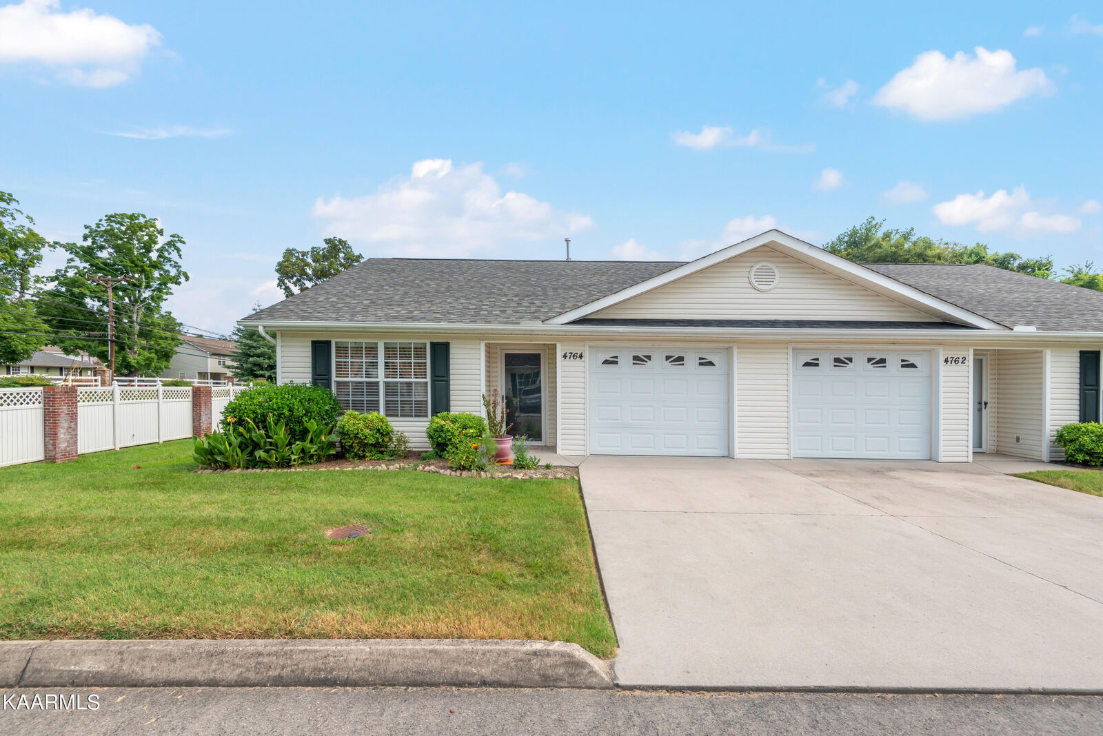Property Photo: 4764 Royal Prince Way TN 37912