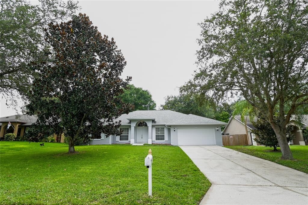 Property Photo:  11528 Clair Place  FL 34711 