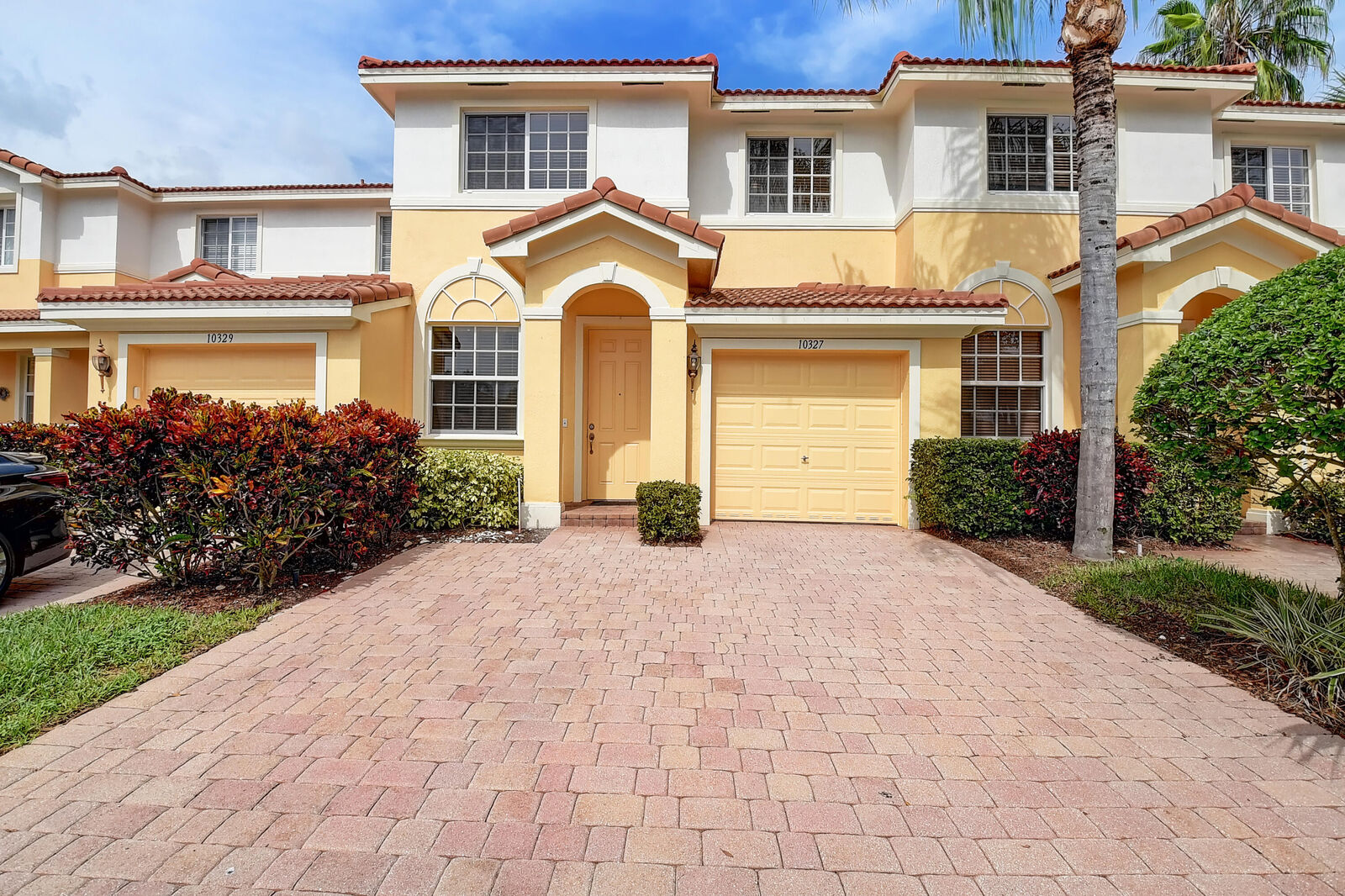 Property Photo: 10327 Trivero Terrace FL 33437