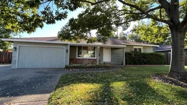 Property Photo:  2406 Meadowbrook Road  CA 95825 