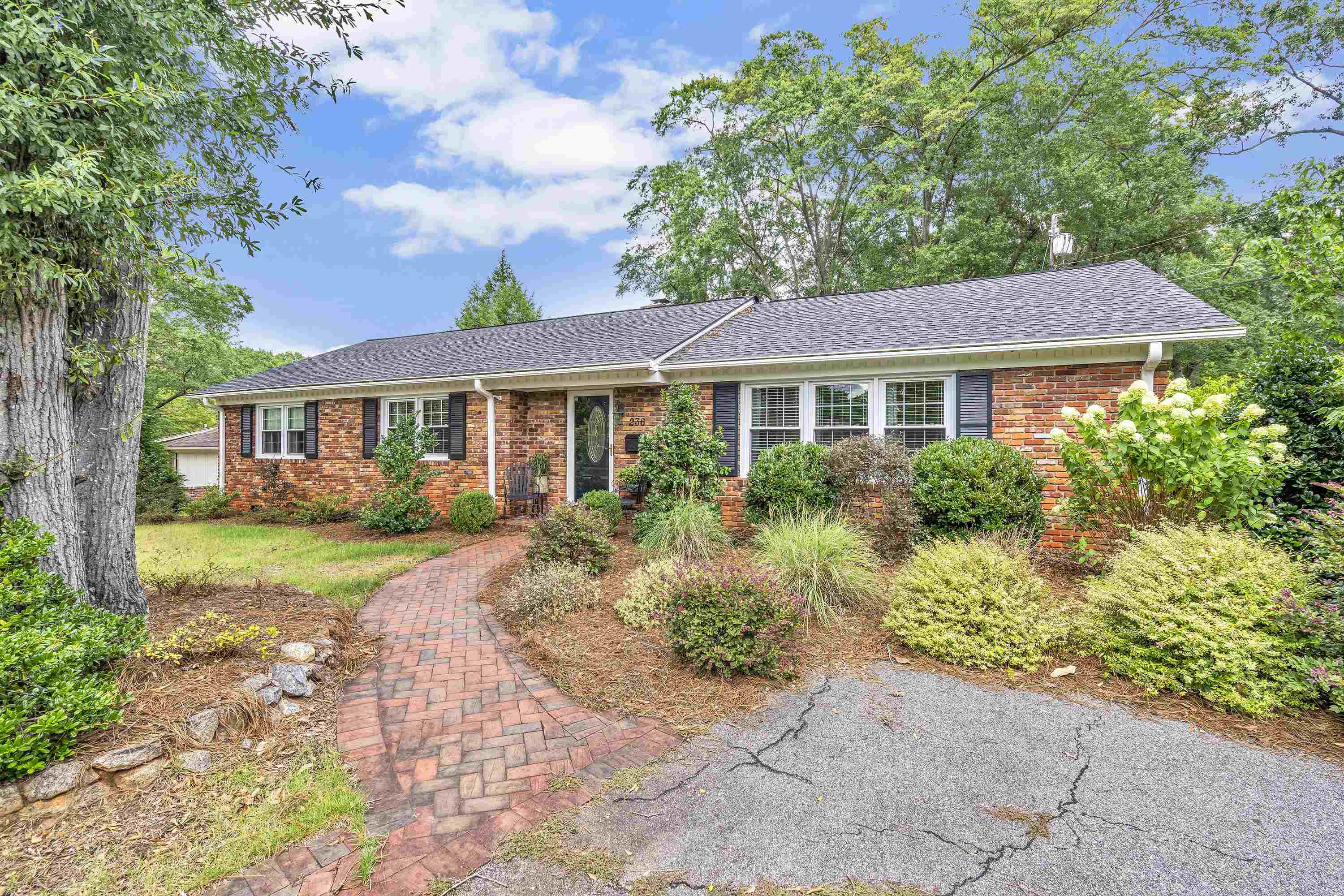 Property Photo: 236 Greengate Lane SC 29307