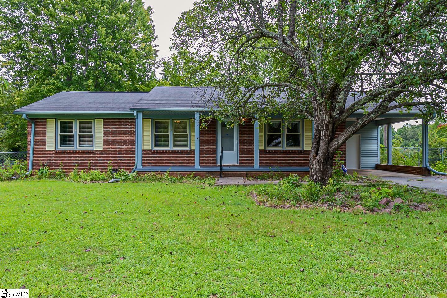 Property Photo:  127 Crestview Drive  SC 29330 