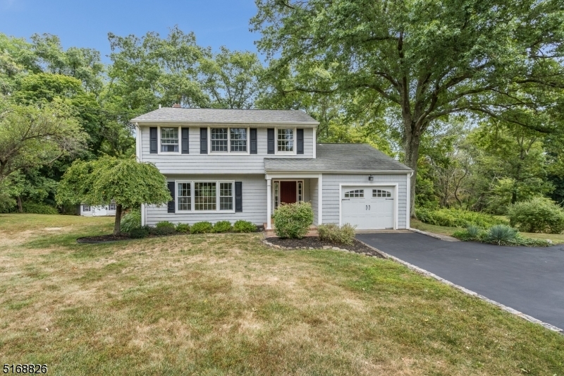 Property Photo:  22 Hadlar Dr  NJ 08833 