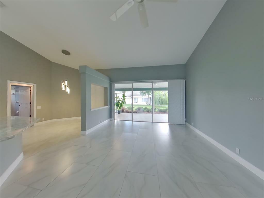 Property Photo:  4465 Fairway Oaks Drive  FL 33860 