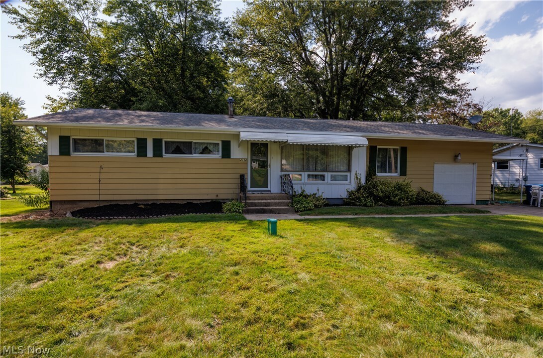 Property Photo:  4156 Mansfield Avenue  OH 44319 