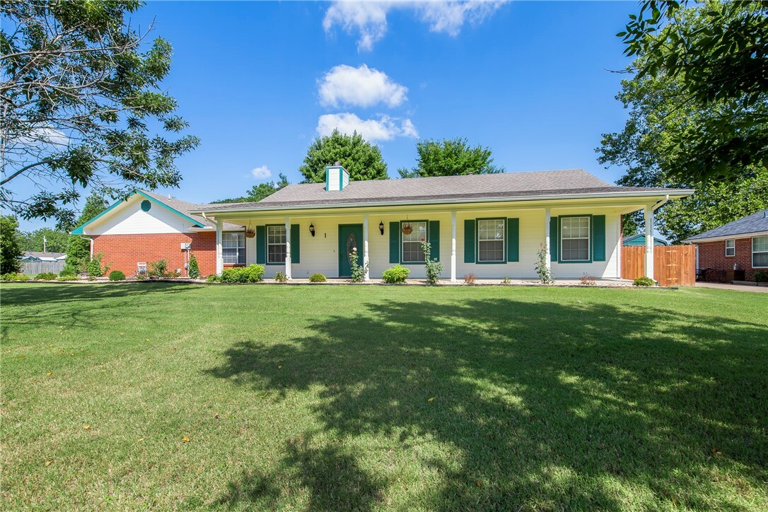 Property Photo:  1 Ivy Circle  AR 72712 