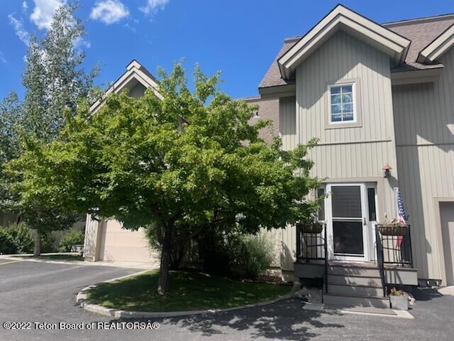 Property Photo:  112 Aspen Meadows Rd 40  ID 83422 