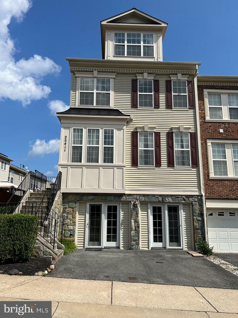 Property Photo: 25411 Paine Street MD 20872