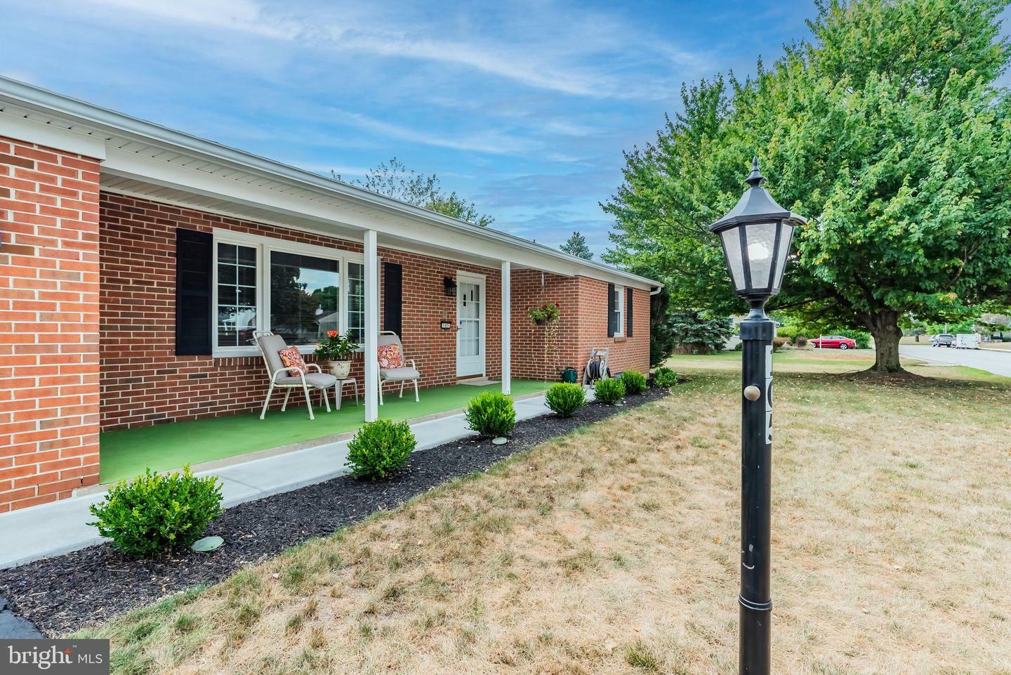 Property Photo: 105 Meadow Boulevard PA 17013