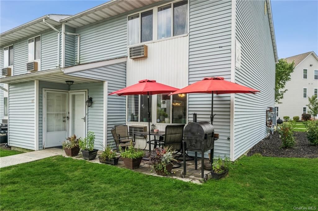 Property Photo:  47 Ruth Court  NY 10940 